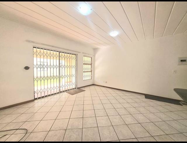 3 BEDROOM TOWNHOUSE FOR SALE IN NORTHWOLD